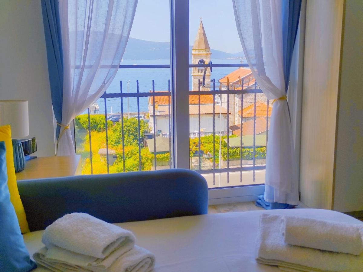 Bayview Apartments Tivat Montenegro Buitenkant foto