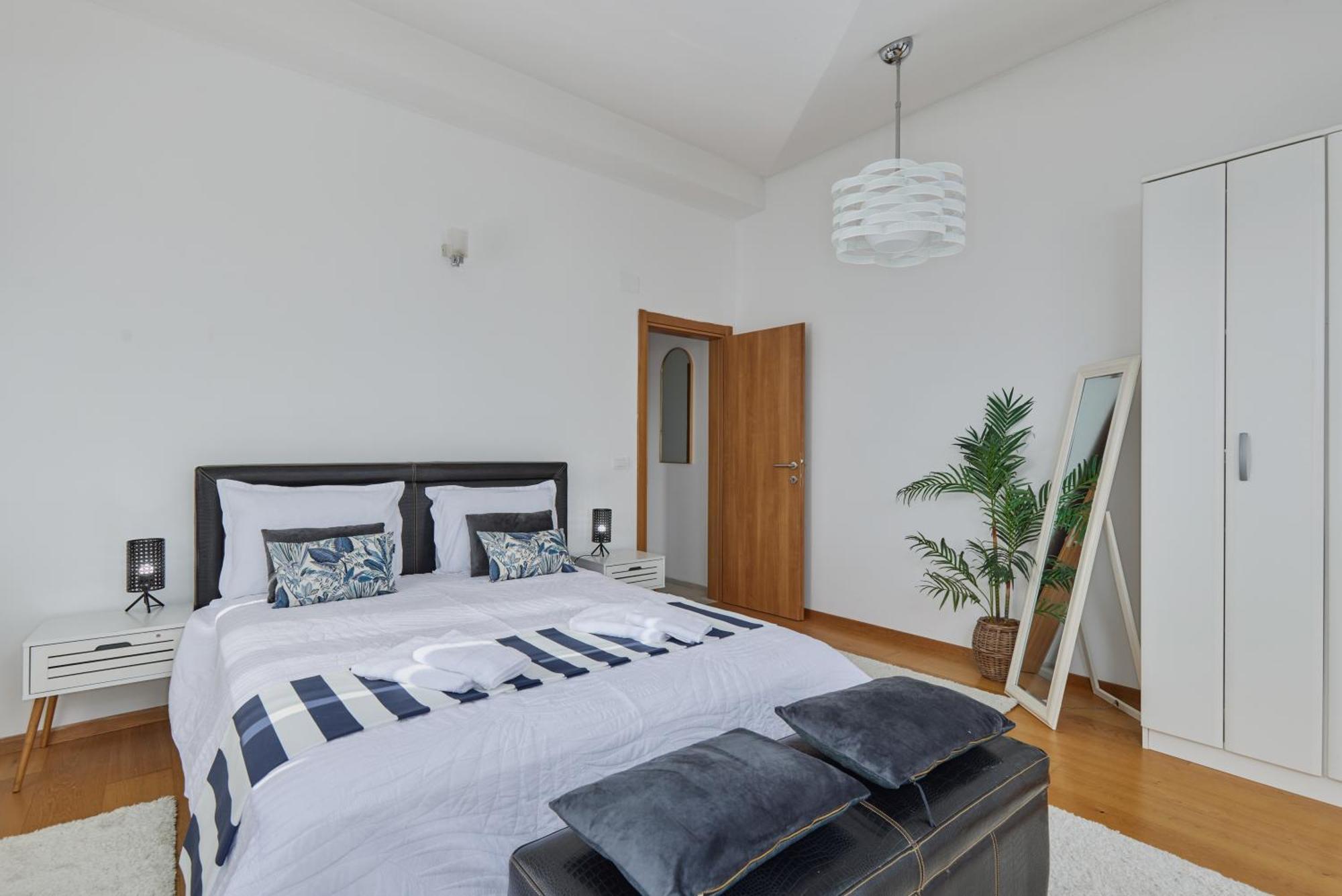 Bayview Apartments Tivat Montenegro Buitenkant foto