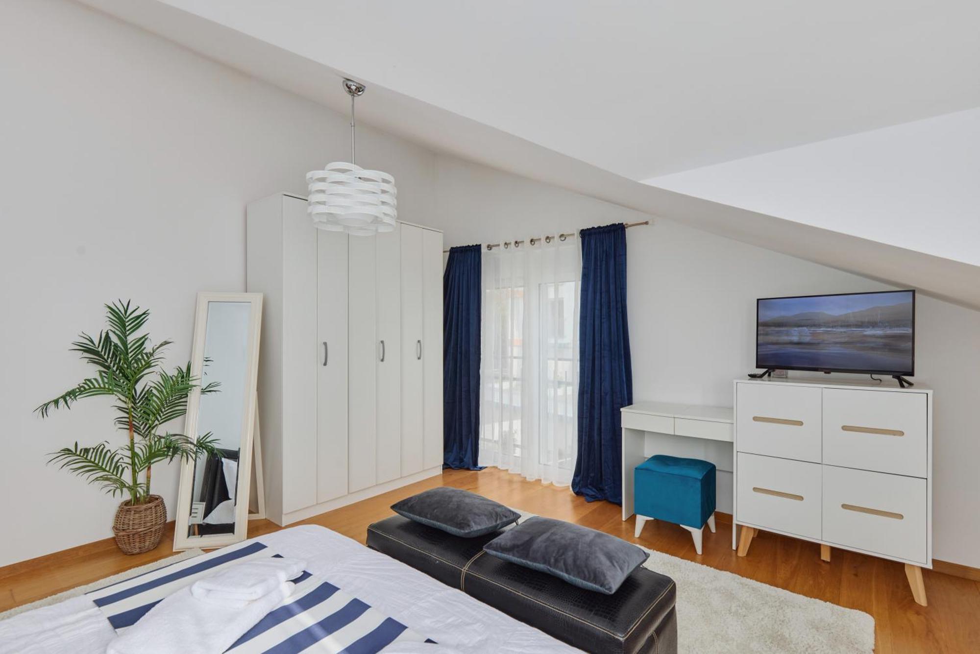 Bayview Apartments Tivat Montenegro Buitenkant foto