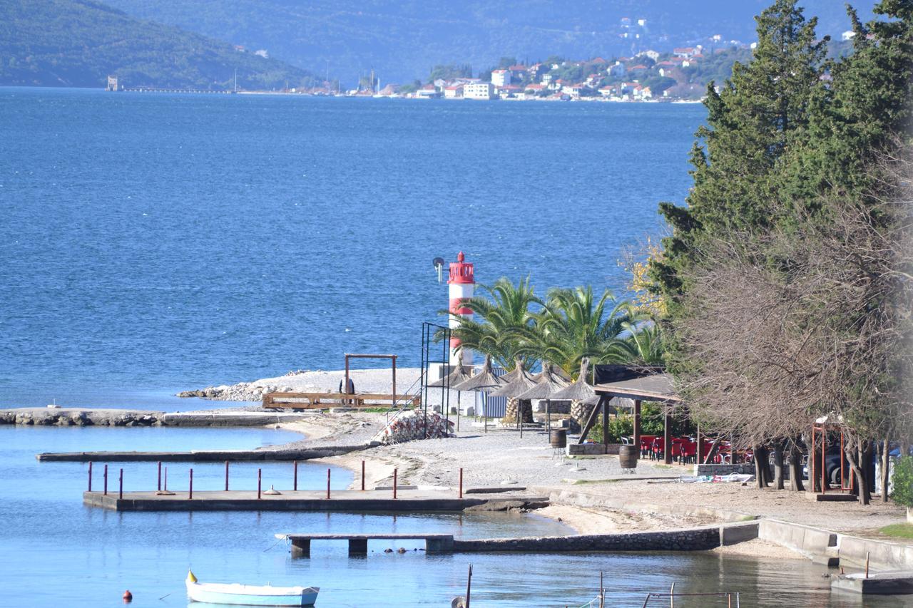 Bayview Apartments Tivat Montenegro Buitenkant foto