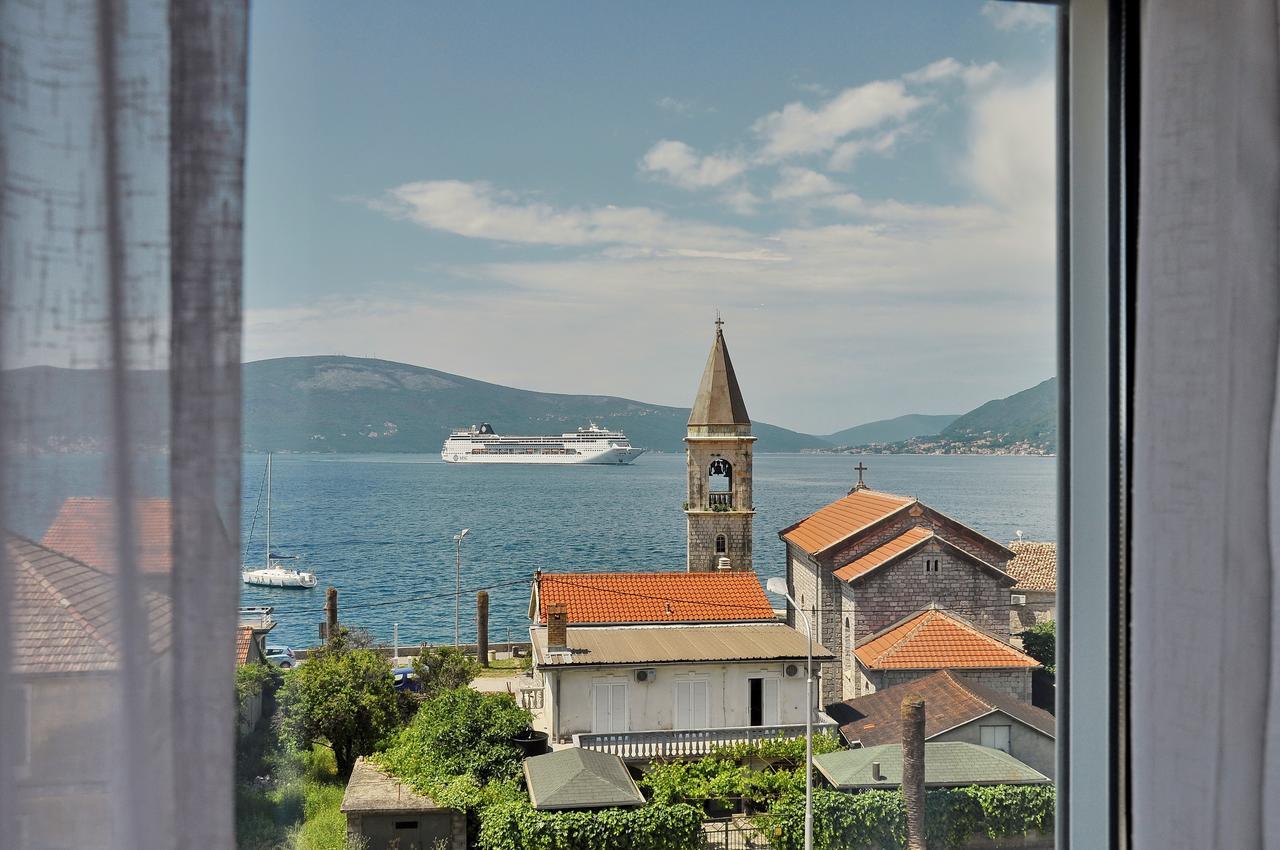 Bayview Apartments Tivat Montenegro Buitenkant foto