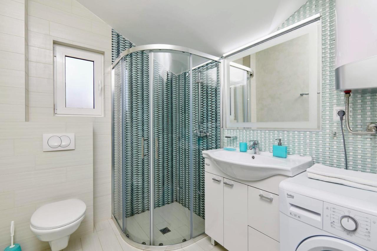 Bayview Apartments Tivat Montenegro Buitenkant foto